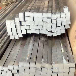   LÁP VUÔNG ĐẶC ĐEN 45X45 