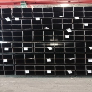 Thép hộp 50x100x1.8